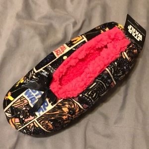 Star Wars Fuzzy Babba Slippers NWT